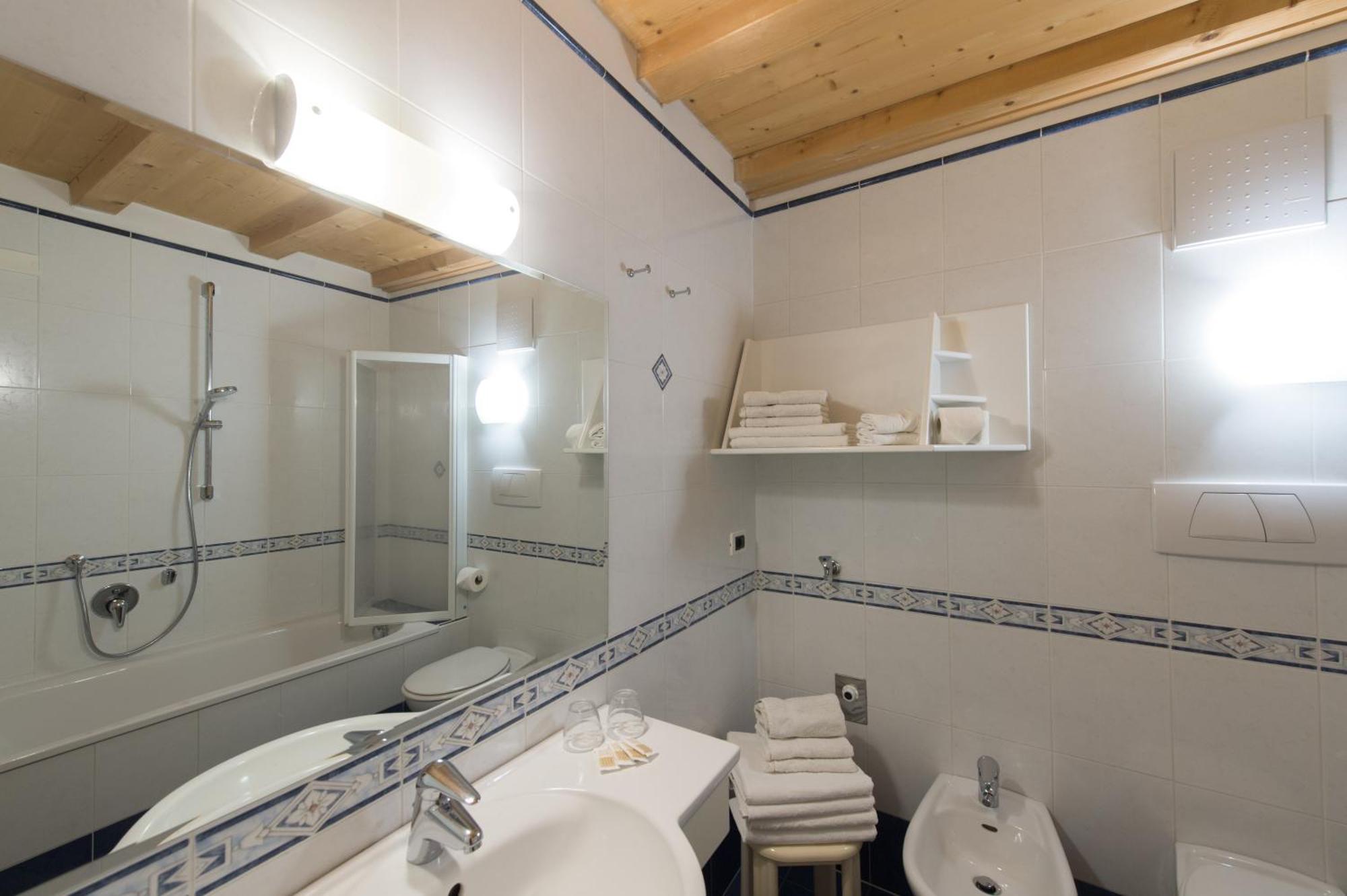 L'Grof - Al Conte Apartment San Martino in Badia Exterior photo